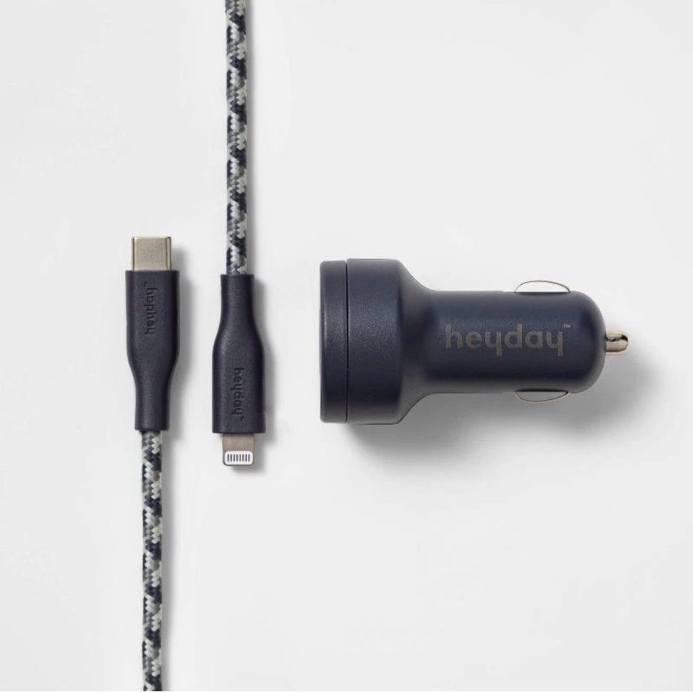 heyday 6' USB-C Power Delivery Car Charging Kit for iPhone/iPad
Blue
New In Box